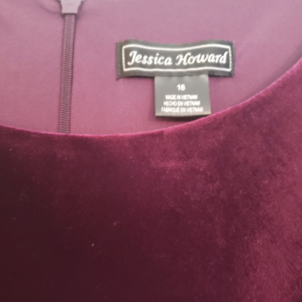 Jessica Howard JH9M8513 Plum Stretch Velvet Side Ruched Embellished Sheath Dress - Picture 7 of 10
